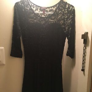 Simple 3/4 sleeve black lace skater dress